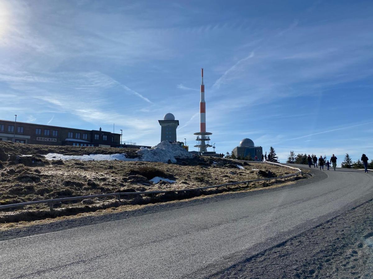 Hotel Garni und Gaststätte Zum Holzfäller Schierke Exterior foto
